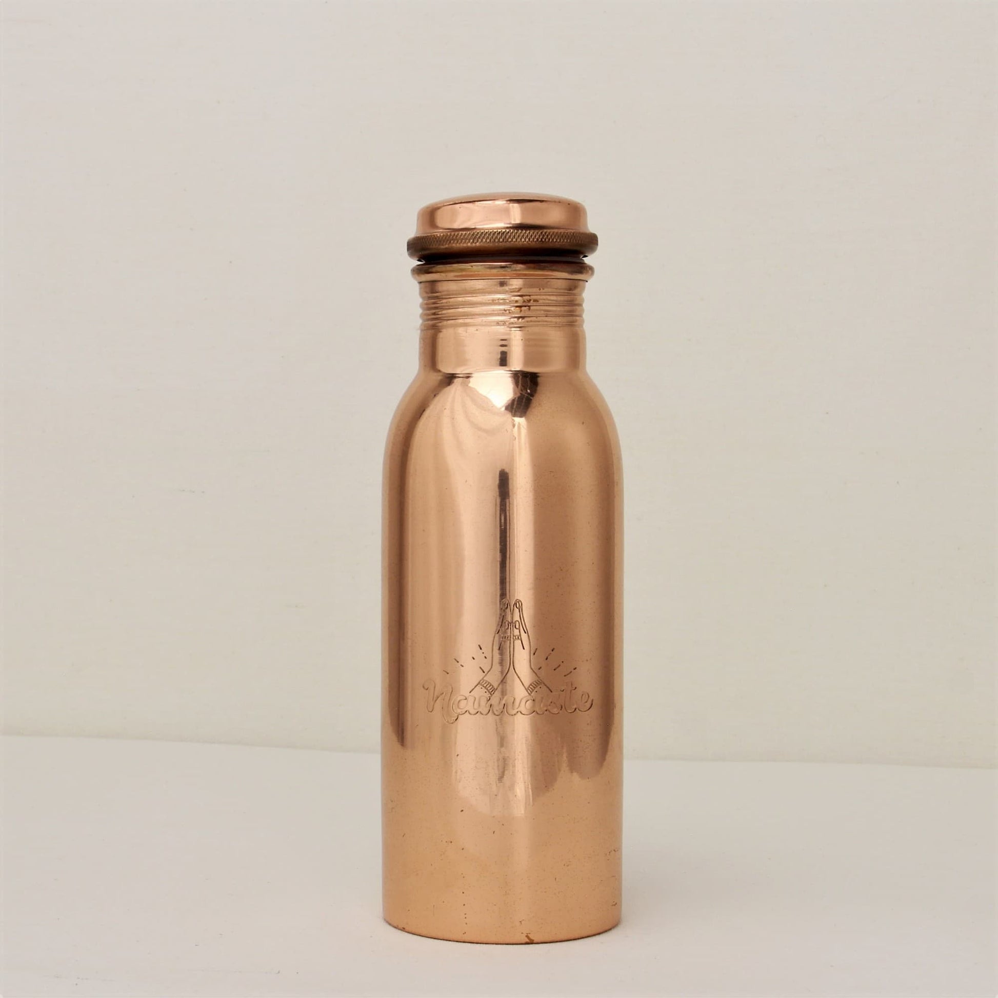 1008108US1_Pure_Copper_Water_Bottle_5.jpg